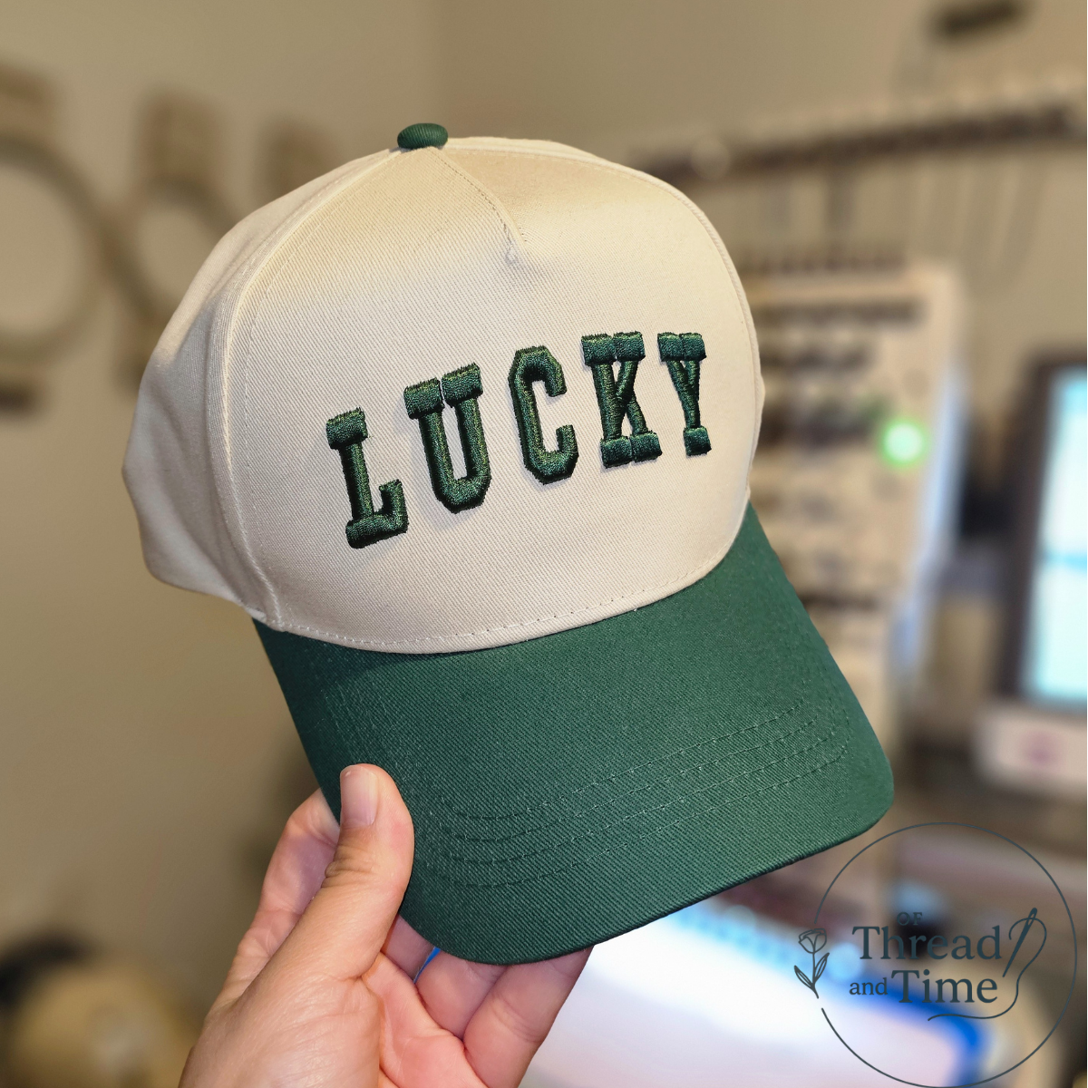 LUCKY puff hat